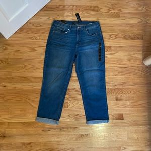 (Sale!!) Low-Rise Medium Wash Girlfriend Jean, Color: Medium Wash, Size: 14/32